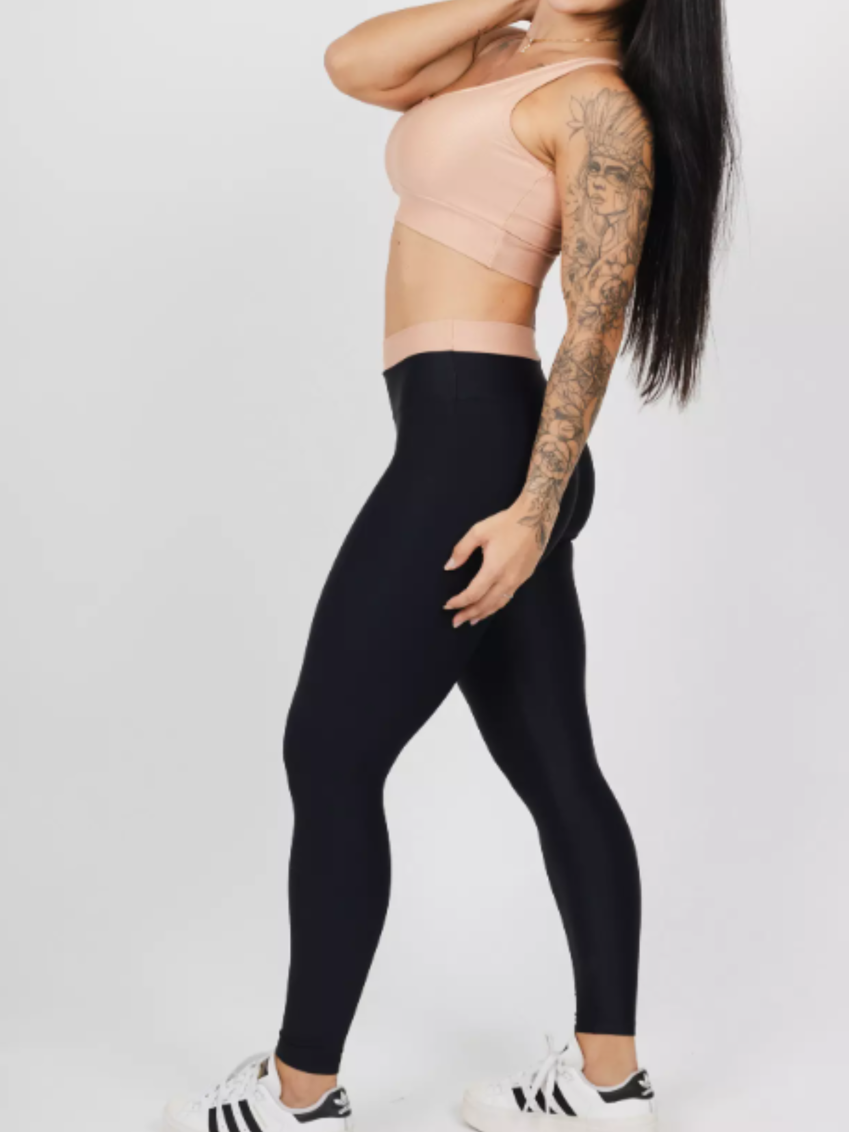 Luxury Set Black Legging + Luna Almond